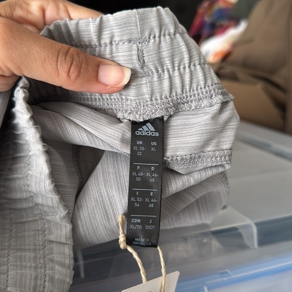 NWT Adidas Aeroready Pacer Running 3-Stripes MidRise 3" Inseam Short Hth Gray XL - Picture 14 of 14